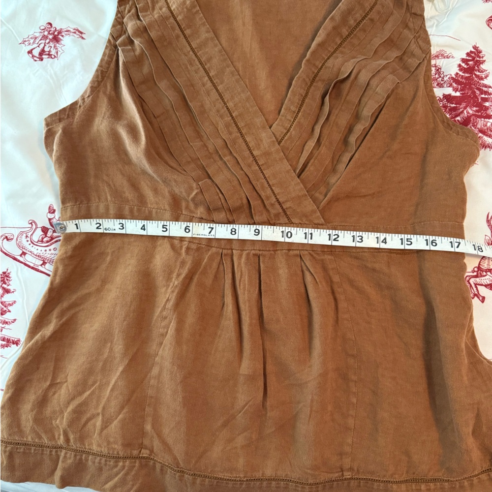 Lands End Womens Brown Linen Sleeveless Blouse (14) - Picture 9 of 12